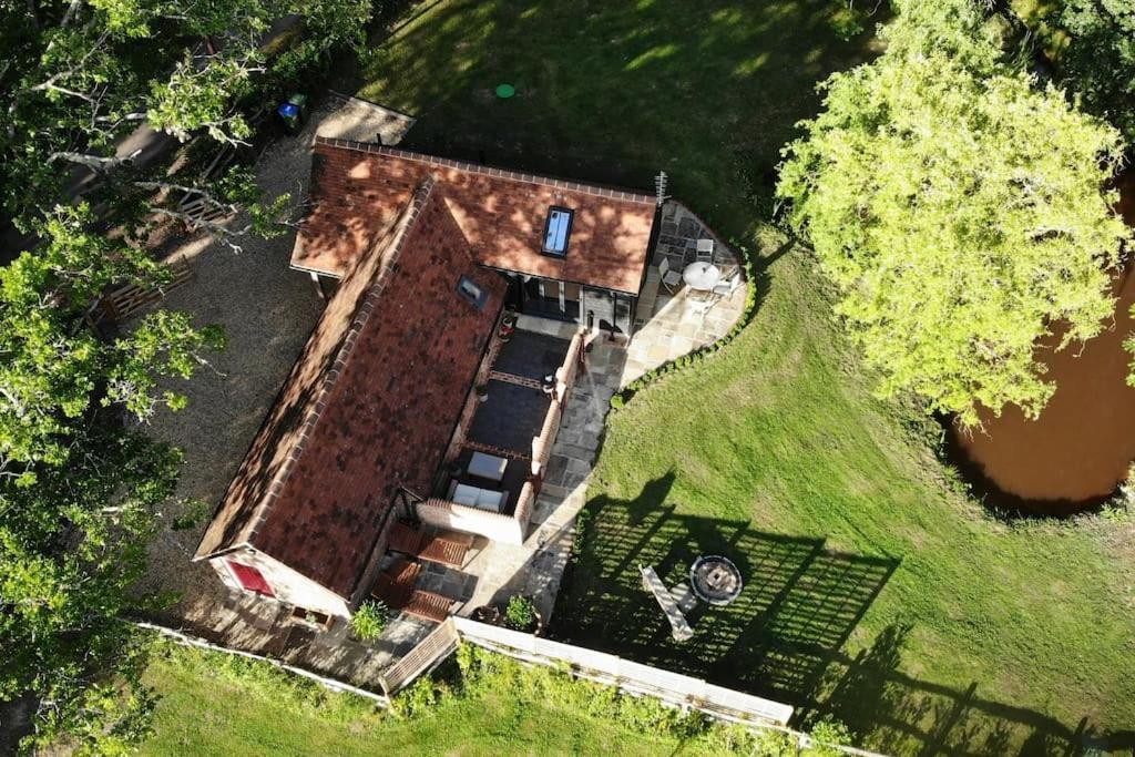 The Piggery Villa Cowfold Buitenkant foto